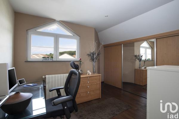 Maison 7 pièces de 167 m² à Bertrange (57310)