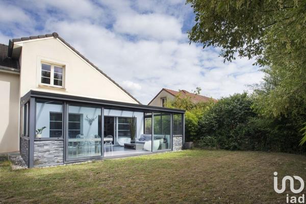 Maison 7 pièces de 167 m² à Bertrange (57310)