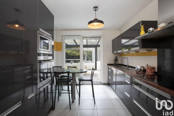 Maison 7 pièces de 167 m² à Bertrange (57310)