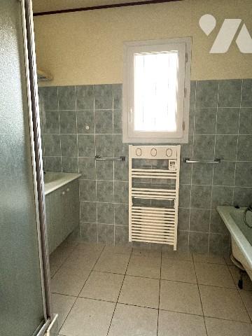 Maison d'habitation, à vendre, située à 700m de la plage de Joalland à LA PLAINE SUR MER