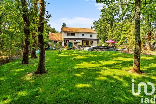 Maison à vendre 7 pièces 190 m² Saint-Aignan-Grandlieu