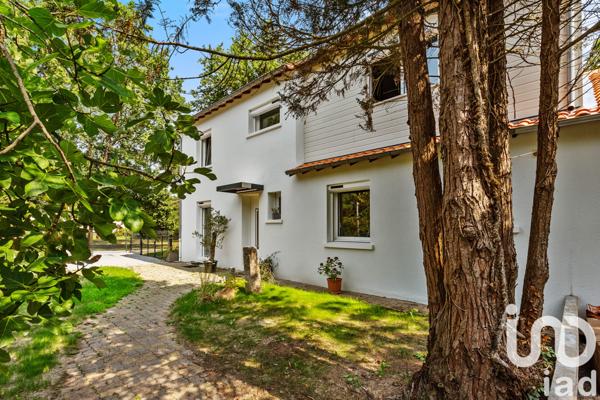 Maison à vendre 7 pièces 190 m² Saint-Aignan-Grandlieu