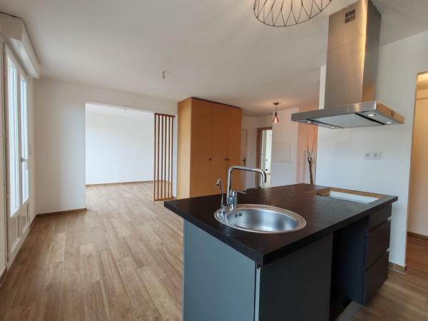 Appartement rénové 4/5 pièces dernier étage