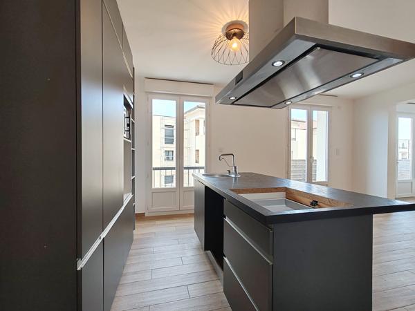 Appartement rénové 4/5 pièces dernier étage