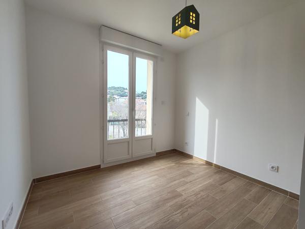 Appartement rénové 4/5 pièces dernier étage