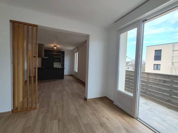 Appartement rénové 4/5 pièces dernier étage