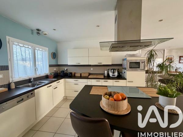 Maison à vendre 5 pièces 110 m² Salles-sur-Mer