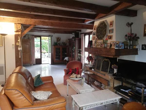 Maison Les Essarts Le Roi 8 pièces 181 m2