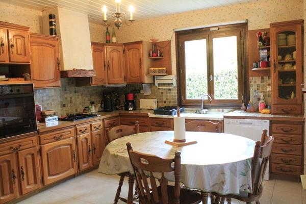 Maison Les Essarts Le Roi 8 pièces 181 m2