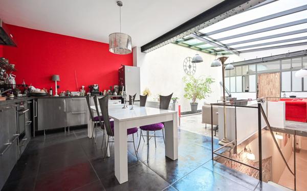 Appartement à vendre    7 pièces • 220 m2 Paris 12