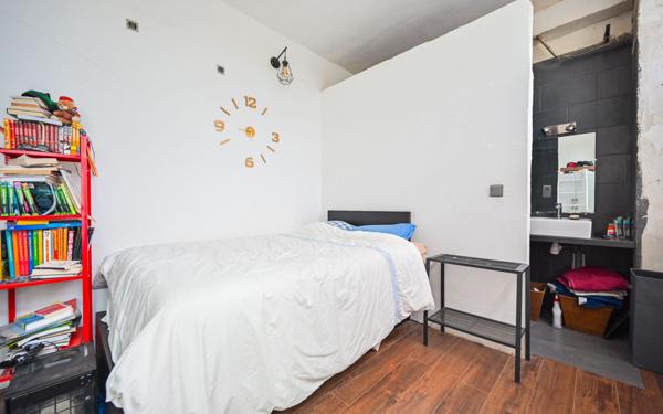 Appartement à vendre    7 pièces • 220 m2 Paris 12