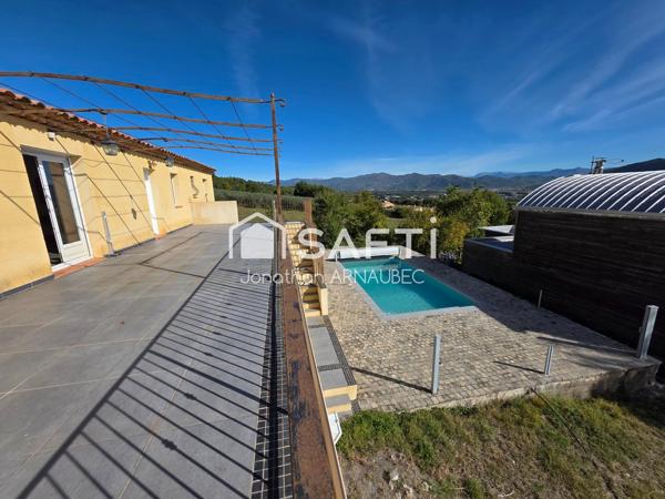 Villa familiale avec piscine, vue sur la vallée et grand potentiel