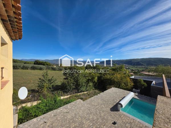 Villa familiale avec piscine, vue sur la vallée et grand potentiel