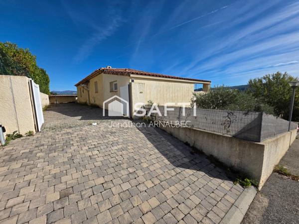 Villa familiale avec piscine, vue sur la vallée et grand potentiel