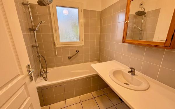 Appartement à vendre    3 pièces • 67,76 m2 Anglet