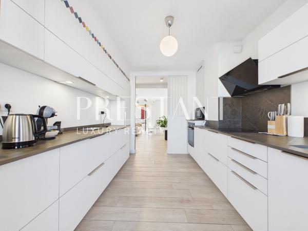 Biarritz, Quartier Halles- Jardin Public , Appartement avec exterieur, stationnement et Ascenseur., BIARRITZ
