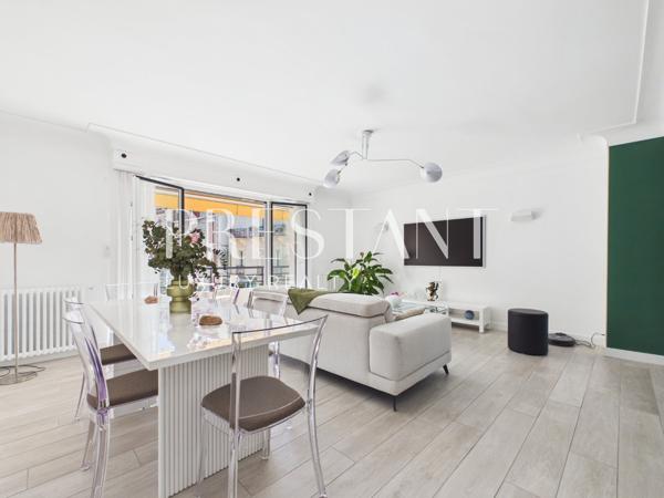 Biarritz, Quartier Halles- Jardin Public , Appartement avec exterieur, stationnement et Ascenseur., BIARRITZ