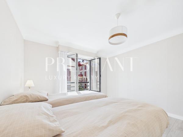 Biarritz, Quartier Halles- Jardin Public , Appartement avec exterieur, stationnement et Ascenseur., BIARRITZ