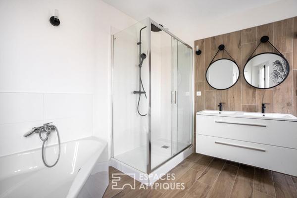 Face-à-face sacré : Appartement d’exception sur la Place Royale
