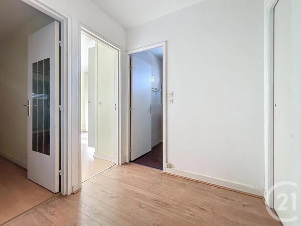 Appartement F3 à vendre  4 pièces - 75,23 m 2   MELUN  - 77