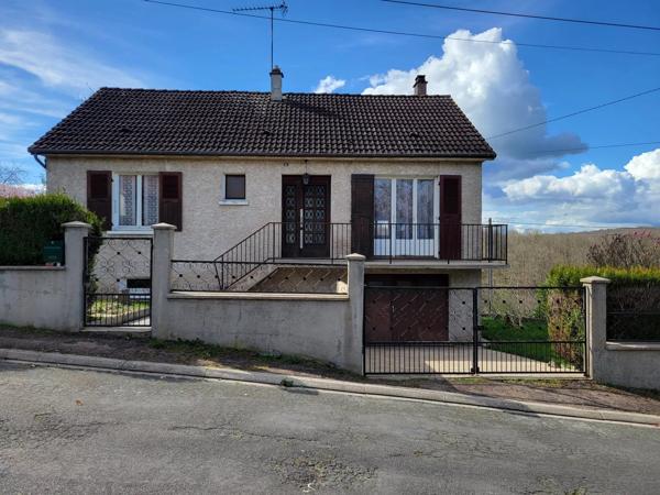Vente                                                      Maison
                        
                     3 pièces                      70 m2                     à La Machine