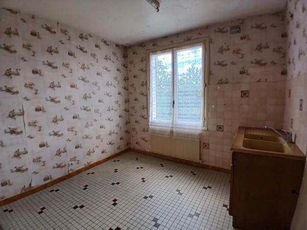Vente                                                      Maison
                        
                     3 pièces                      70 m2                     à La Machine