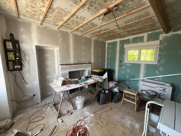 Maison 50 000 € Descartes 2 p 41 m² DPE