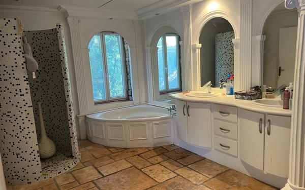 Maison à vendre    3 pièces •  Gattières