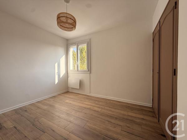 Appartement T4 à vendre  4 pièces - 75,75 m2 GUILHERAND GRANGES - 07