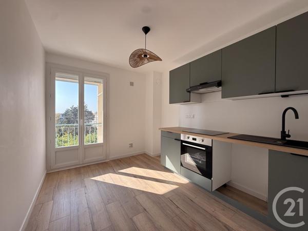 Appartement T4 à vendre  4 pièces - 75,75 m2 GUILHERAND GRANGES - 07