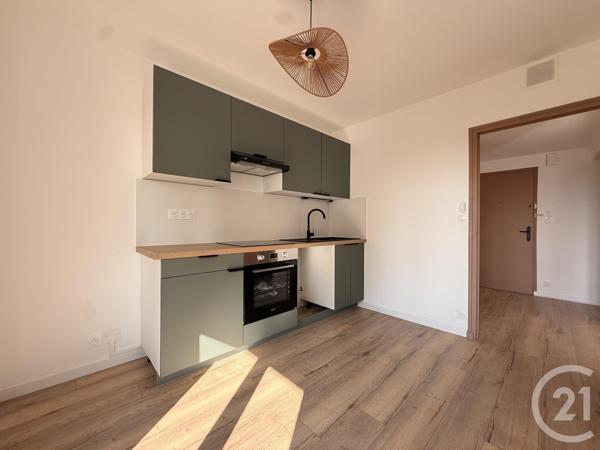 Appartement T4 à vendre  4 pièces - 75,75 m2 GUILHERAND GRANGES - 07