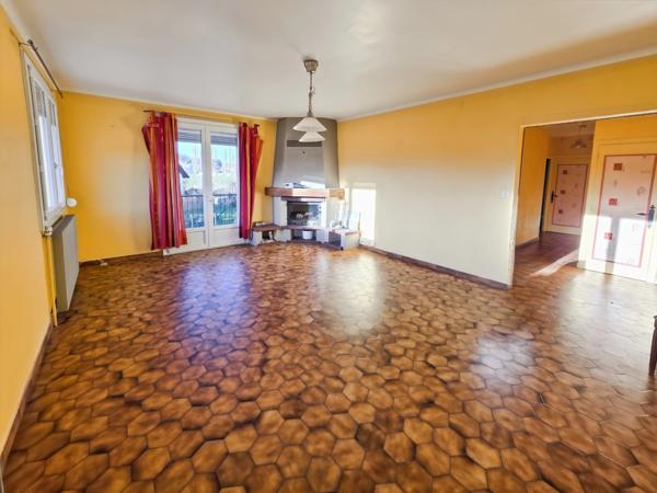 Maison à vendre 8 pièces MONTMOROT (39)