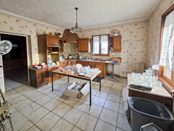 Maison à vendre 8 pièces MONTMOROT (39)