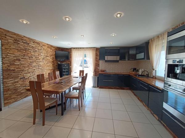 Local Commercial à ETAUX, 74800 - 10 pièces 700m²