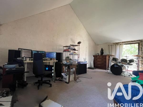 Maison à vendre 15 pièces 310 m² Mézières-sur-Seine