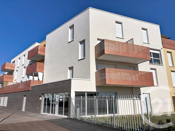 Appartement F2 à vendre  2 pièces - 40,70 m 2   LA CHAPELLE ST MESMIN  - 45