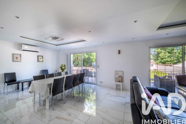 Maison à vendre 8 pièces 157 m² Le Thillay