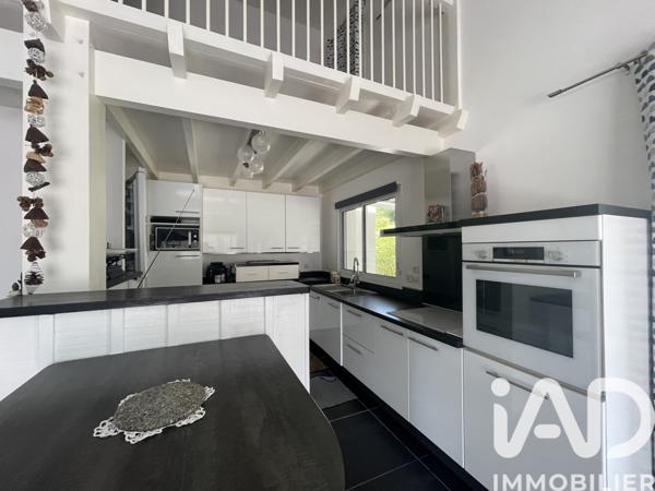 Maison à vendre 7 pièces 212 m² Belin-Béliet