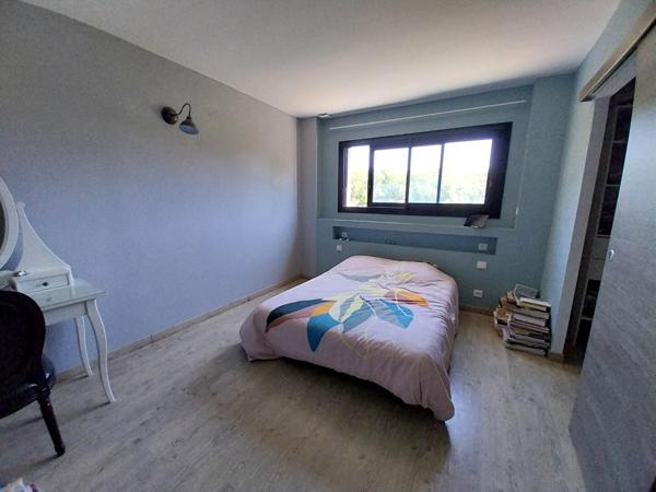 Montamisé - maison 7 pièces 230 m2