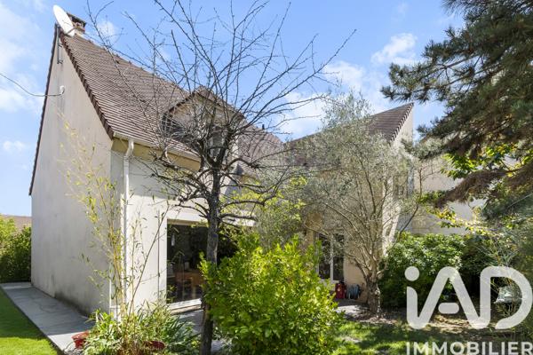 Maison à vendre 7 pièces 197,71 m² Saclay