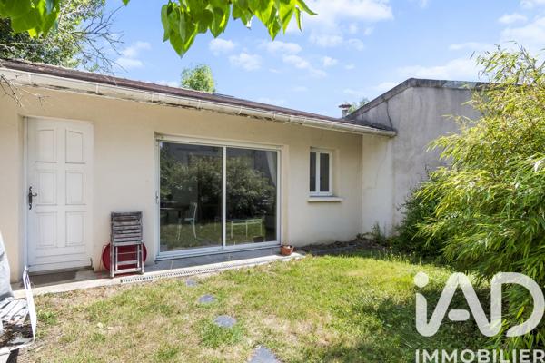 Maison à vendre 7 pièces 197,71 m² Saclay
