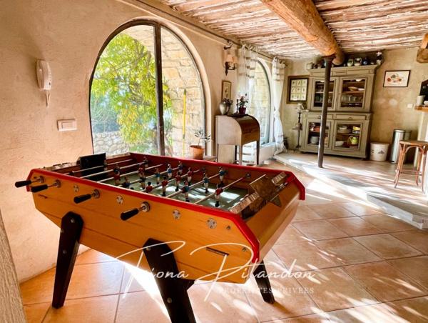 Bâtisse authentique au coeur de Mérindol avec un fort potentiel