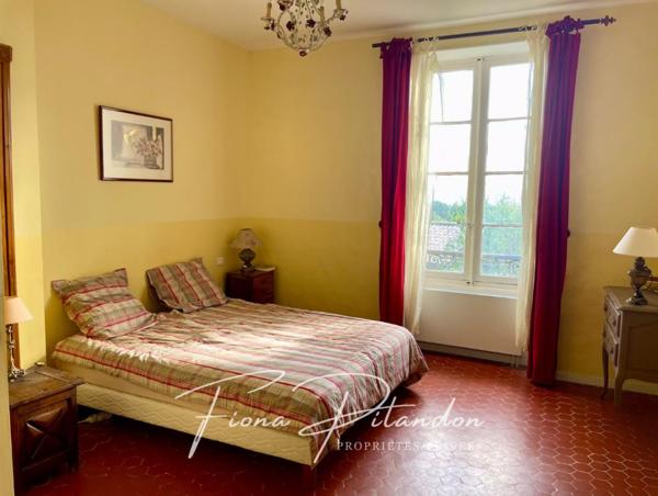 Bâtisse authentique au coeur de Mérindol avec un fort potentiel