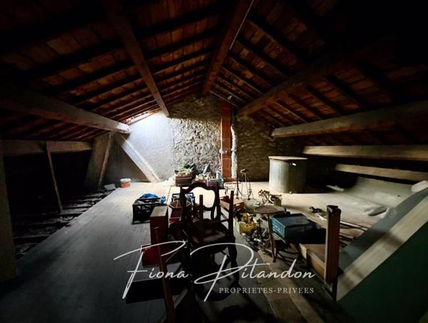 Bâtisse authentique au coeur de Mérindol avec un fort potentiel