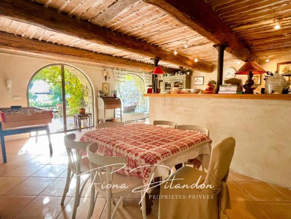 Bâtisse authentique au coeur de Mérindol avec un fort potentiel