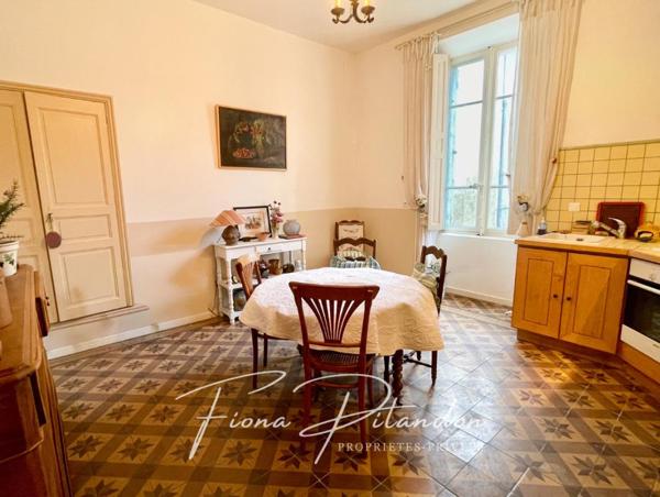 Bâtisse authentique au coeur de Mérindol avec un fort potentiel