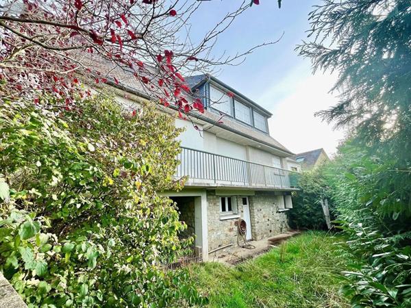 Maison à vendre à Saint-Jacques-de-la-Lande en Ille-et-Vilaine (35136), ref : 048-V1241S   
RUE DE NANTES / BREQUIGNY