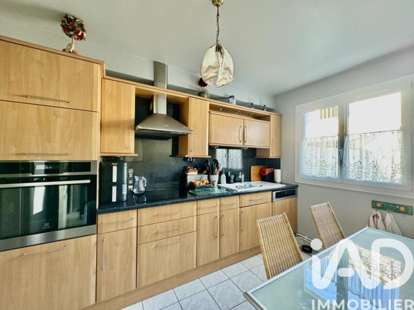 Maison à vendre 6 pièces 101 m² Le Coudray-Montceaux