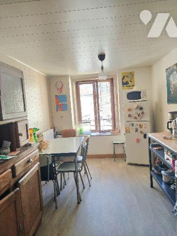 Immeuble à Vendre à Châtel-sur-Moselle (88330) en Vosges (88)

Cet immeuble situé à Châtel-su...