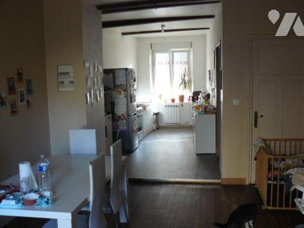 Immeuble à Vendre à Châtel-sur-Moselle (88330) en Vosges (88)

Cet immeuble situé à Châtel-su...